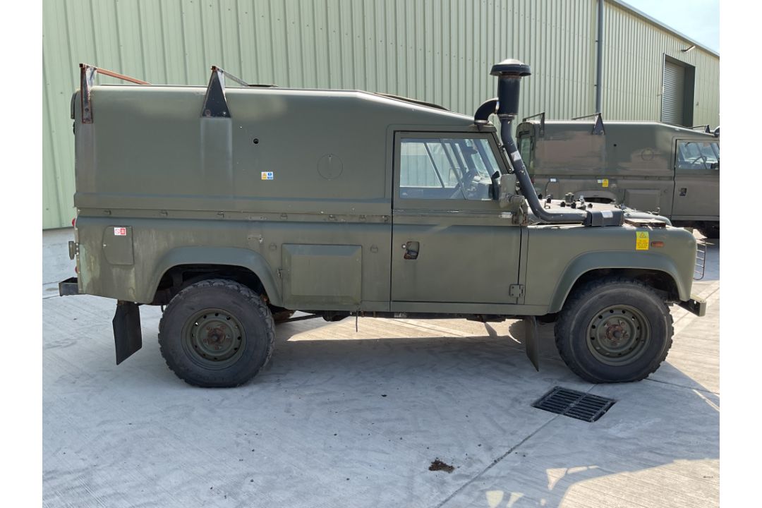 Rare Land Rover RHD 110 TUM FFR Wolf Hard Top Winter/Water, Direct from UK MOD - Image 2 of 35