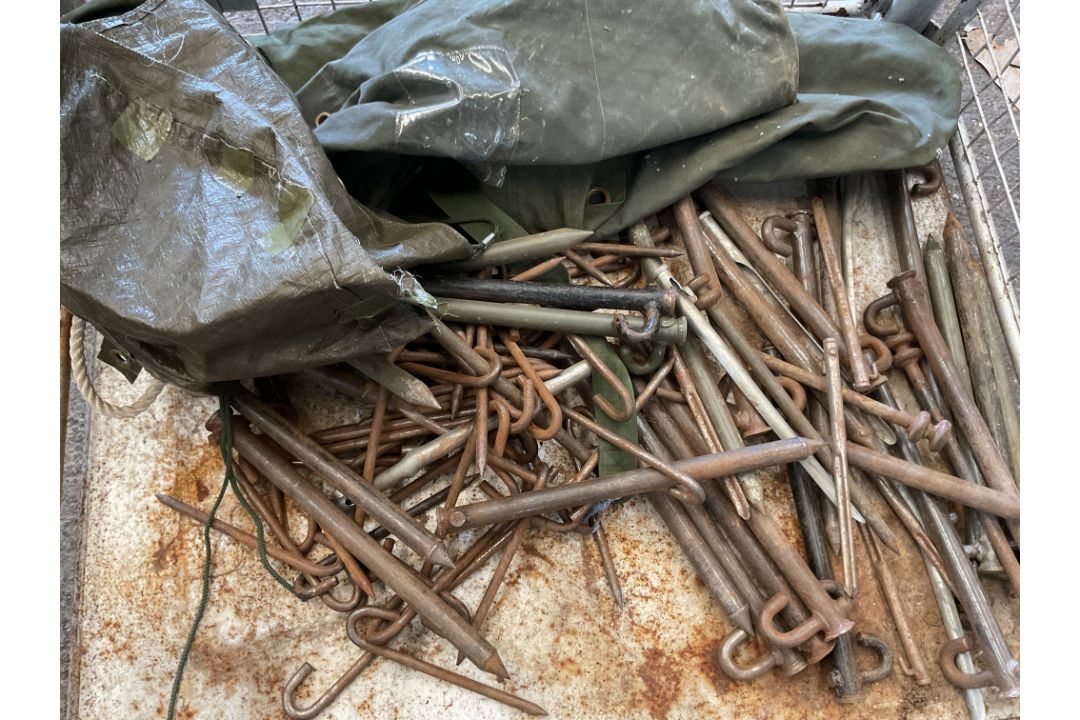 Stillage of Steel HD Tent Pegs, from MOD - Image 1 of 6