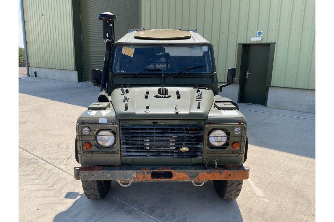 Rare Land Rover RHD 110 TUM Wolf Hard Top Winter/Water, Direct from UK MOD - Image 6 of 35