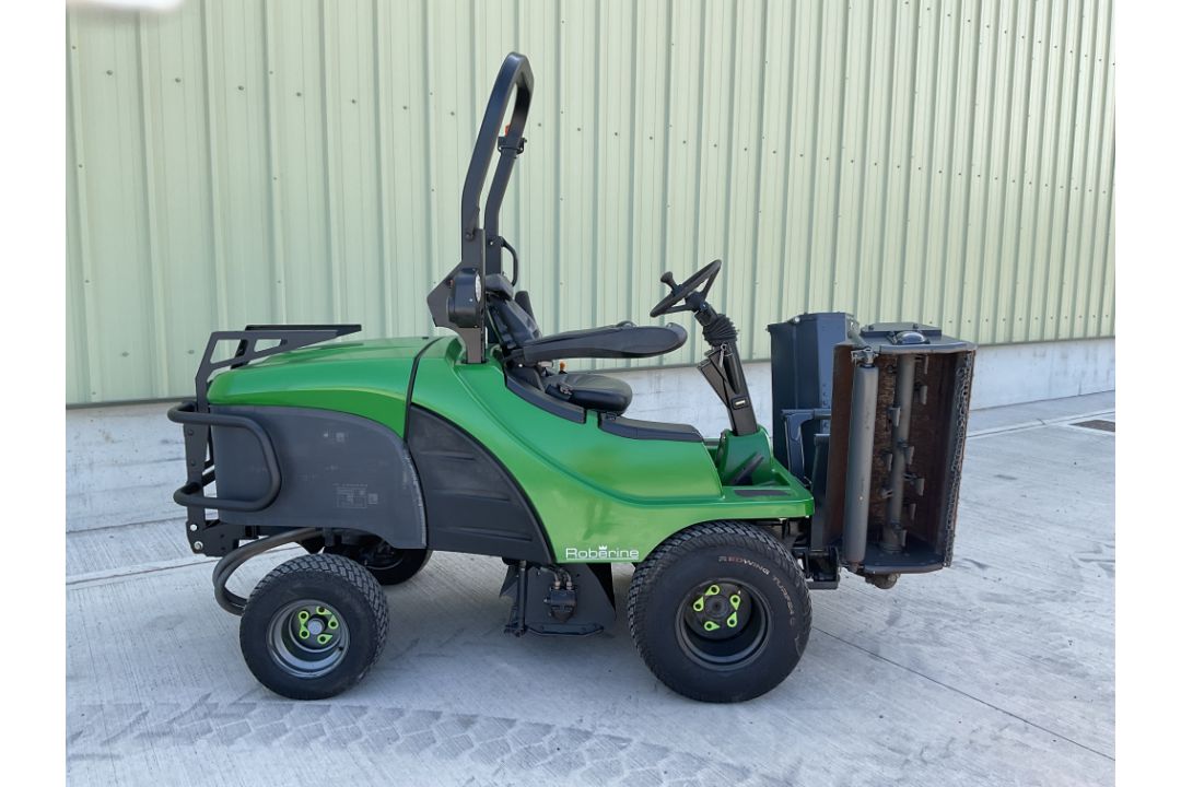 Roberine F3 3 Deck 4x4 Commercial Flail Mower, 3005 Hrs Only! Direct from UK Govt Dept - Image 2 of 26