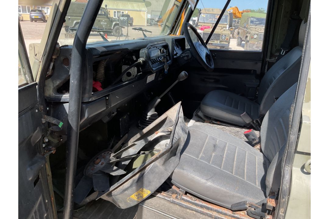 Rare Land Rover RHD 110 TUM FFR Wolf Hard Top Winter/Water, Direct from UK MOD - Image 30 of 35