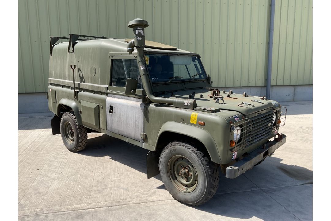 Rare Land Rover RHD 110 TUM FFR Wolf Hard Top Winter/Water, Direct from UK MOD - Image 1 of 35