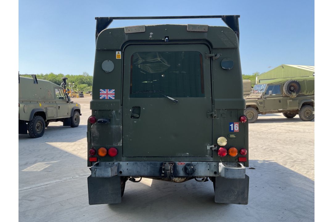 Rare Land Rover RHD 110 TUM FFR Wolf Hard Top Winter/Water, Direct from UK MOD - Image 15 of 35