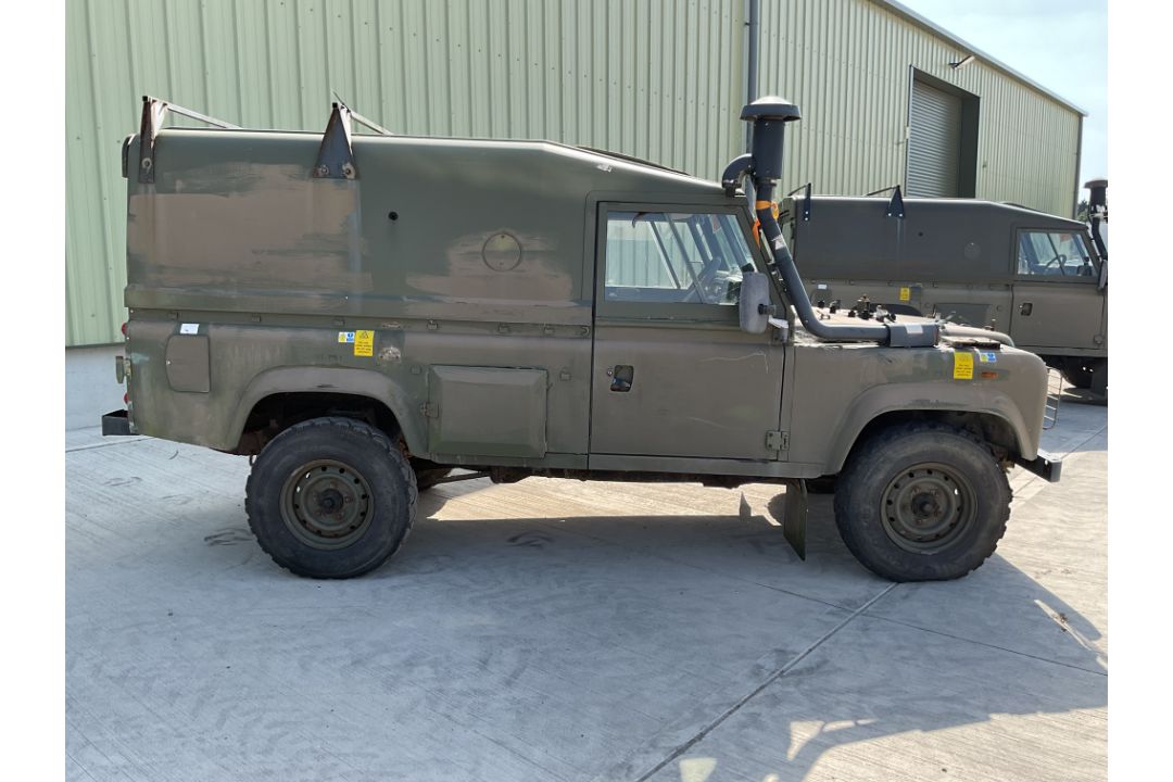Rare Land Rover RHD 110 TUM FFR Wolf Hard Top Winter/Water, Direct from UK MOD - Image 2 of 34