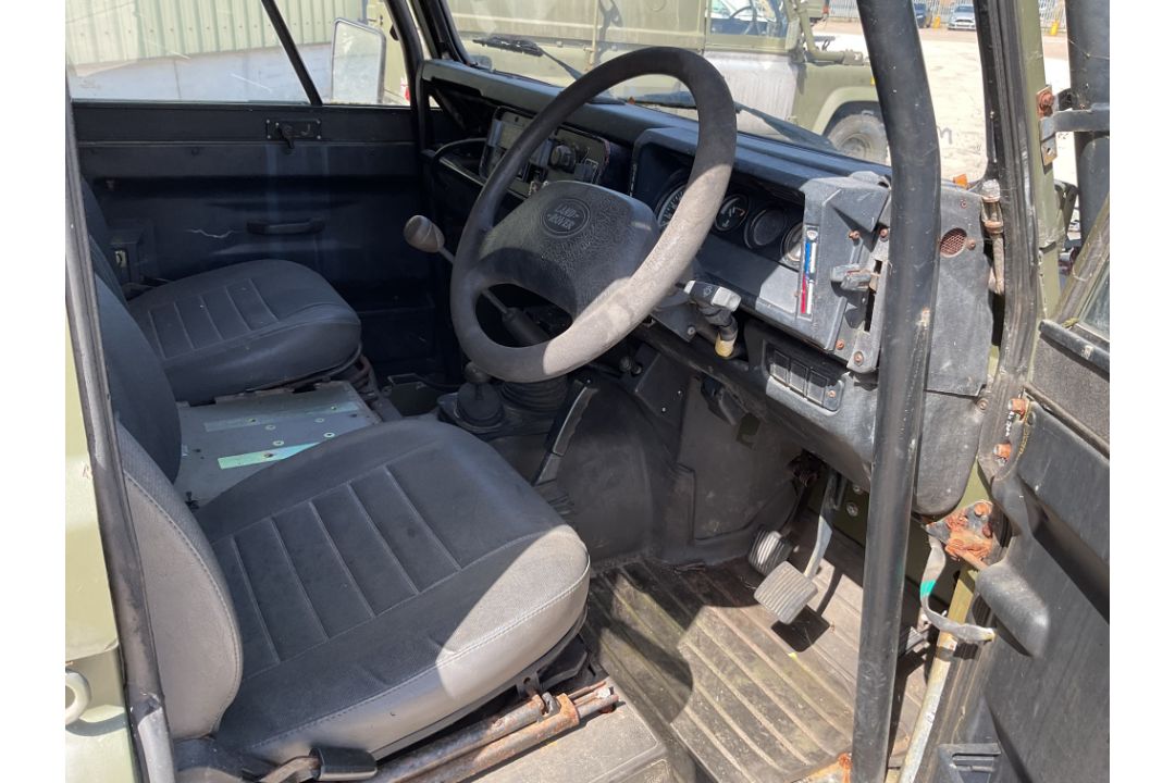 Rare Land Rover RHD 110 TUM FFR Wolf Hard Top Winter/Water, Direct from UK MOD - Image 25 of 35