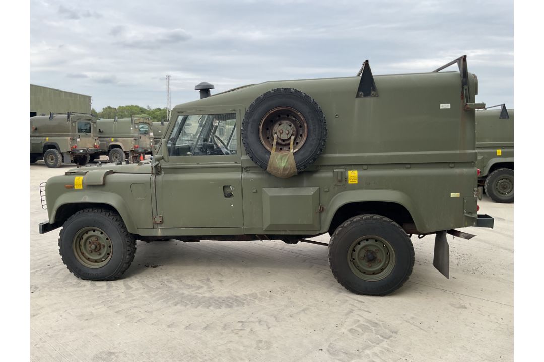 Rare Land Rover RHD 110 TUM Wolf Hard Top Winter/Water, Direct from UK MOD - Image 10 of 36