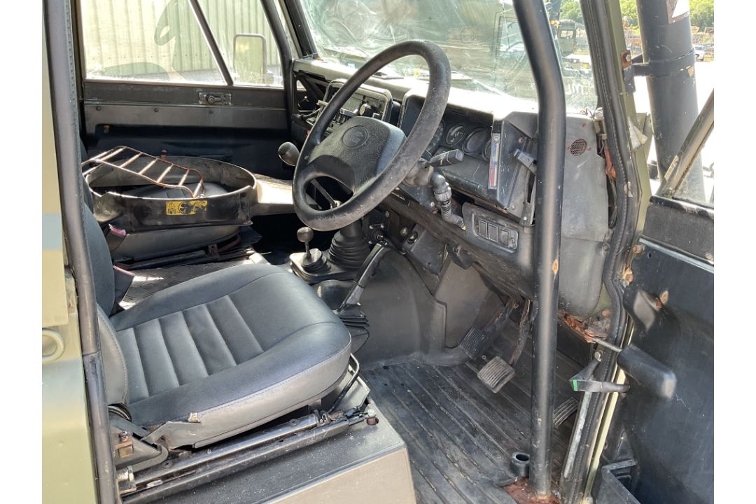 Rare Land Rover RHD 110 TUM FFR Wolf Hard Top Winter/Water, Direct from UK MOD - Image 25 of 35