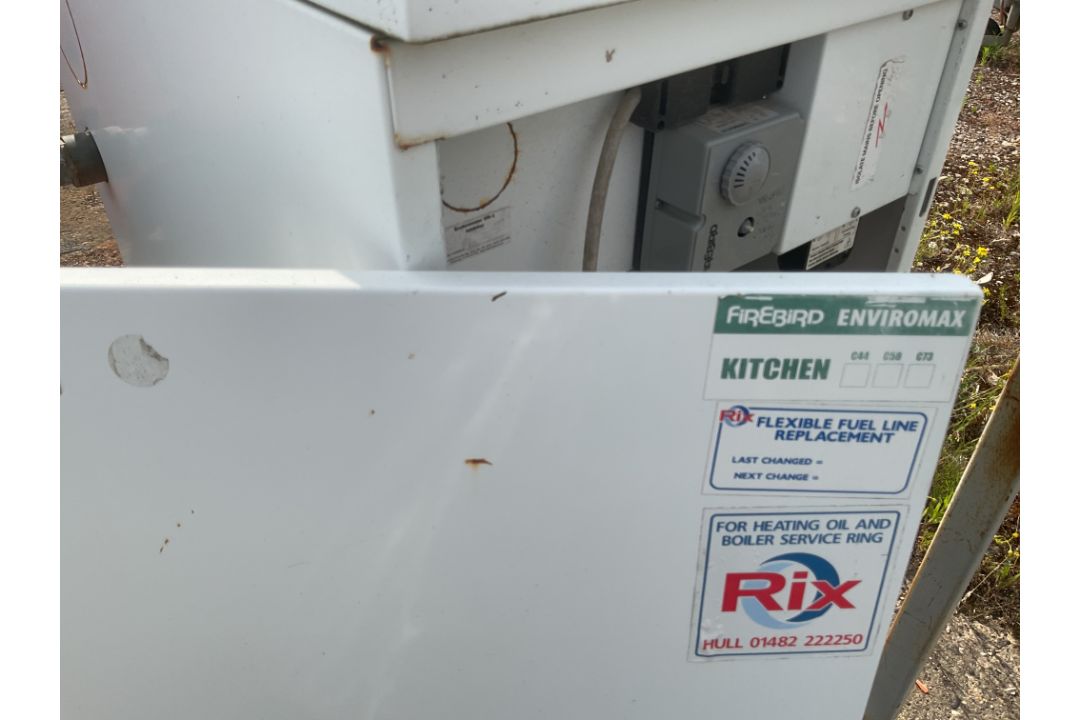 Fire Bird Central Heating / Hot Water 240V Oil / Fired Boiler and 1000L Schutz IBC Tank, from MOD - Image 5 of 9
