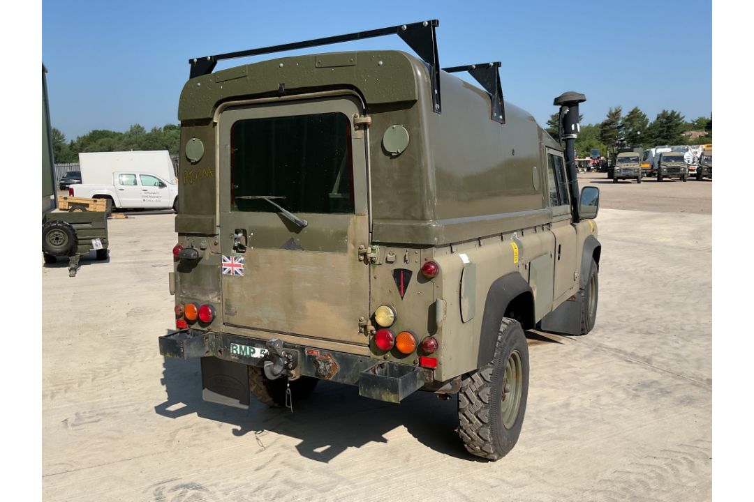 Rare Land Rover RHD 110 TUM FFR Wolf Hard Top Winter/Water, Direct from UK MOD - Image 23 of 35