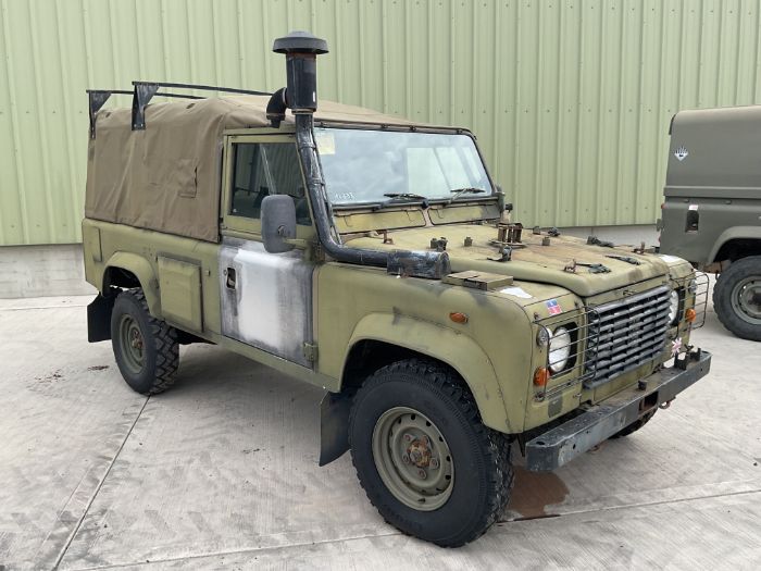 Rare Land Rover RHD 110 TUM Wolf Soft Top Winter/Water, Direct from UK MOD