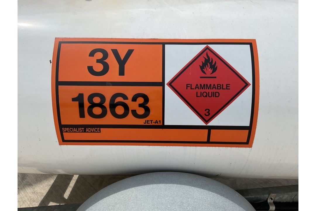 Aviation Fuel Tank Trailer - Image 13 of 22