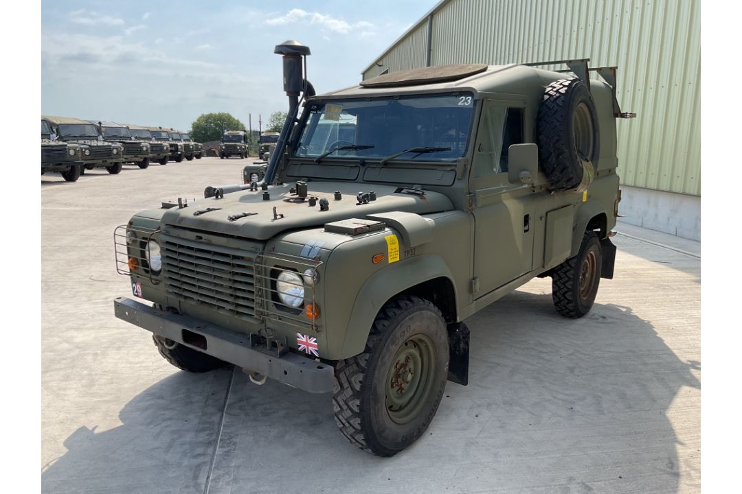 Rare Land Rover RHD 110 TUM Wolf Hard Top Winter/Water, Direct from UK MOD - Image 33 of 35