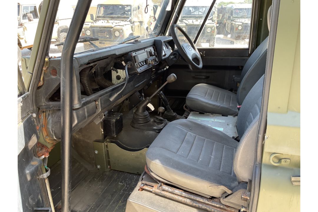 Rare Land Rover RHD 110 TUM FFR Wolf Hard Top Winter/Water, Direct from UK MOD - Image 30 of 35