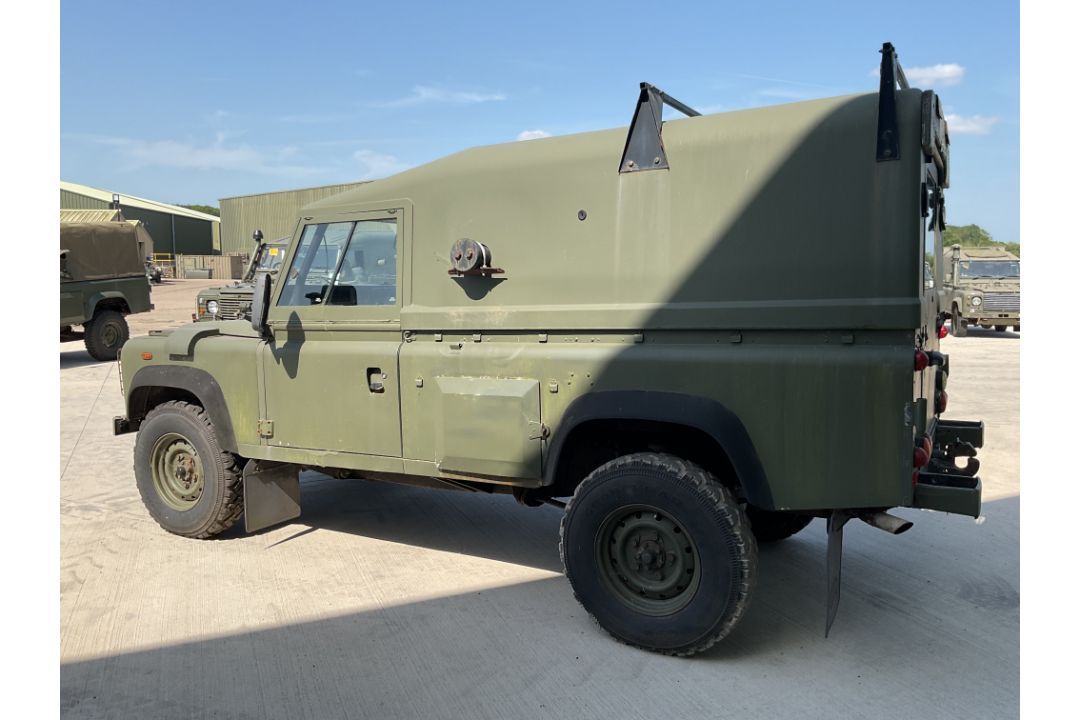 Rare Land Rover RHD 110 TUM FFR Wolf Hard Top Winter/Water, Direct from UK MOD - Image 17 of 35