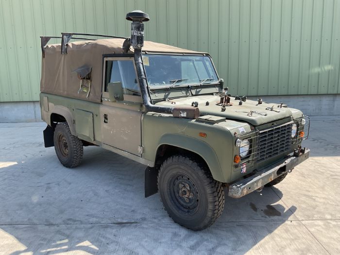 Rare Land Rover RHD 110 TUM Wolf Soft Top Winter/Water, Direct from UK MOD