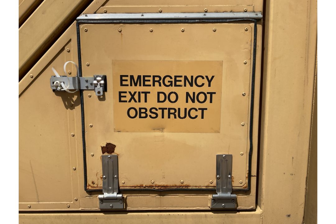 20ft Drops Demountable Hook Loader Secure Coms / Office Container, Direct from MOD - Image 25 of 32