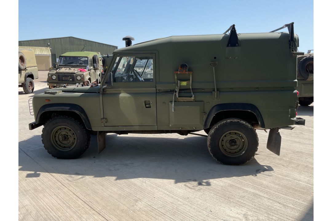 Rare Land Rover RHD 110 TUM FFR Wolf Hard Top Winter/Water, Direct from UK MOD - Image 10 of 35