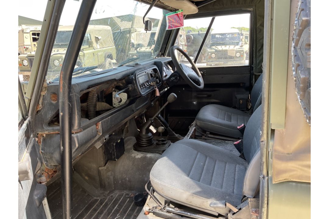 Rare Land Rover RHD 110 TUM FFR Wolf Soft Top Winter/Water, Direct from UK MOD - Image 32 of 37