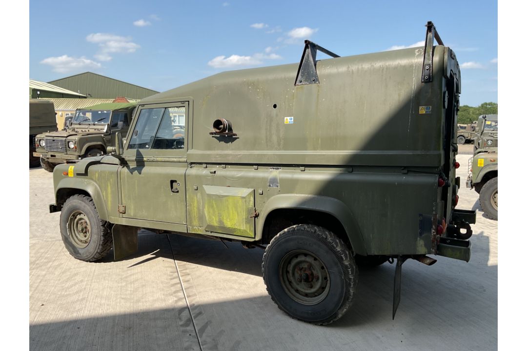 Rare Land Rover RHD 110 TUM FFR Wolf Hard Top Winter/Water, Direct from UK MOD - Image 17 of 35