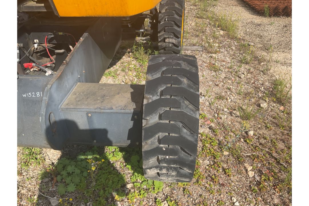 JCB Diesel 4x4 Access Platform. Very low hours - Image 5 of 23