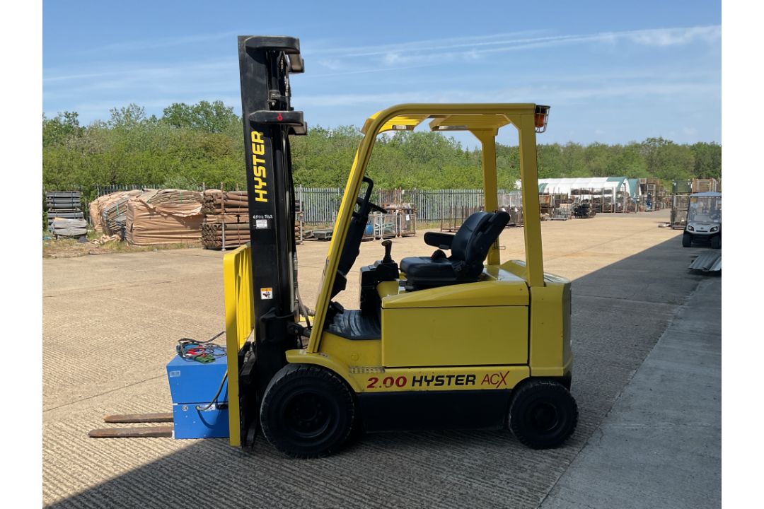 Hyster J2.00 XM-717 ACX 2 Tonne Electric Forklift c/w Duplex Mast, Side Shift and Charger - Image 8 of 26