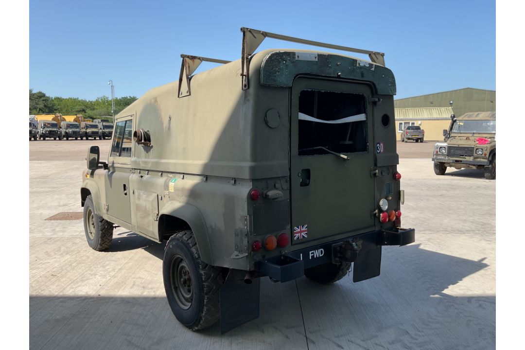 Rare Land Rover RHD 110 TUM FFR Wolf Hard Top Winter/Water, Direct from UK MOD - Image 24 of 35