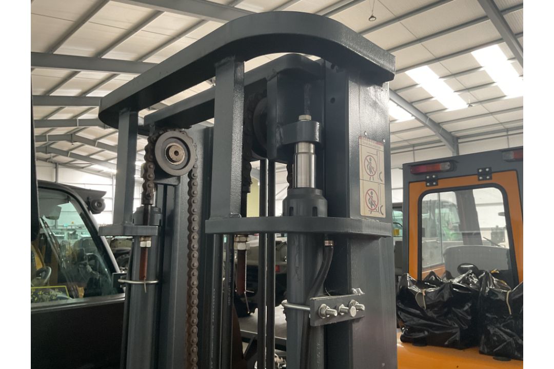 1x New Unused K30 3T Diesel Forklift with Side Shift - Image 15 of 19