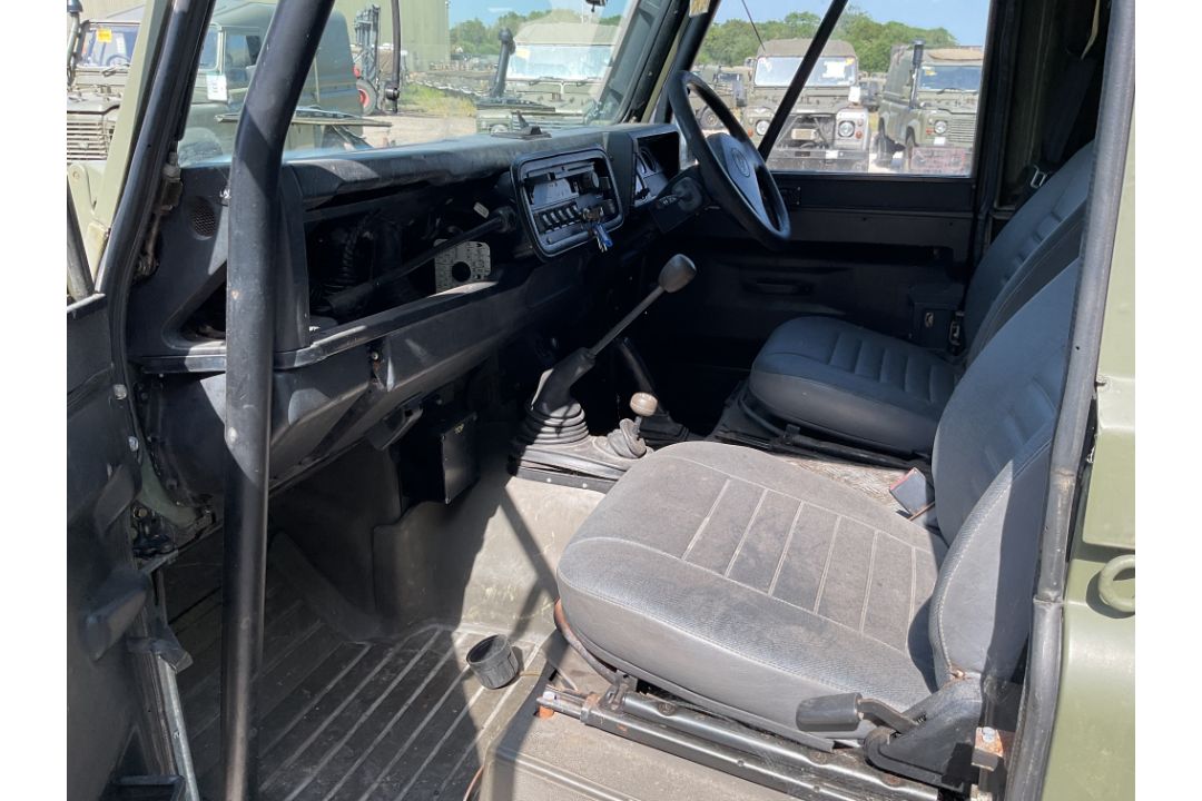 Rare Land Rover RHD 110 TUM FFR Wolf Hard Top Winter/Water, Direct from UK MOD - Image 30 of 35
