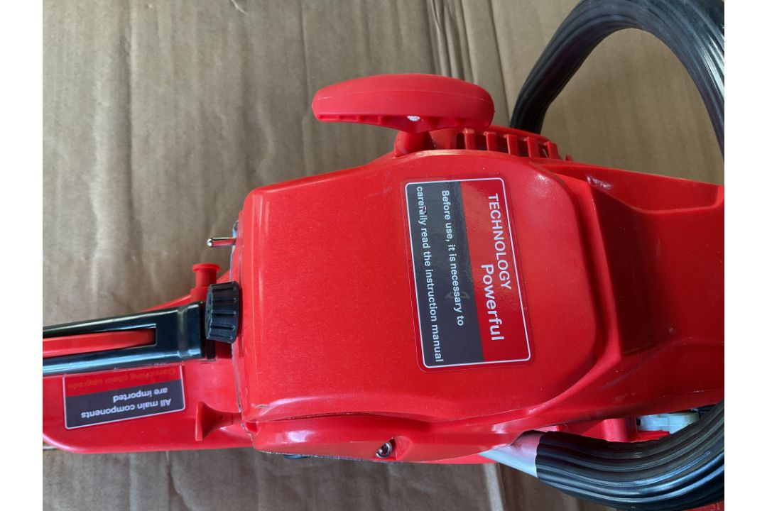 2025 New Unused Petrol 20inch 52cc Chainsaw with Accessories - Image 3 of 8