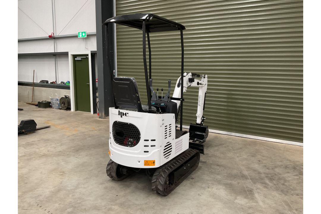 2025 Unissued JPC KV12 1070KG 12HP Diesel Rubber Track Mini Excavator c/w Front Blade etc - Image 17 of 27