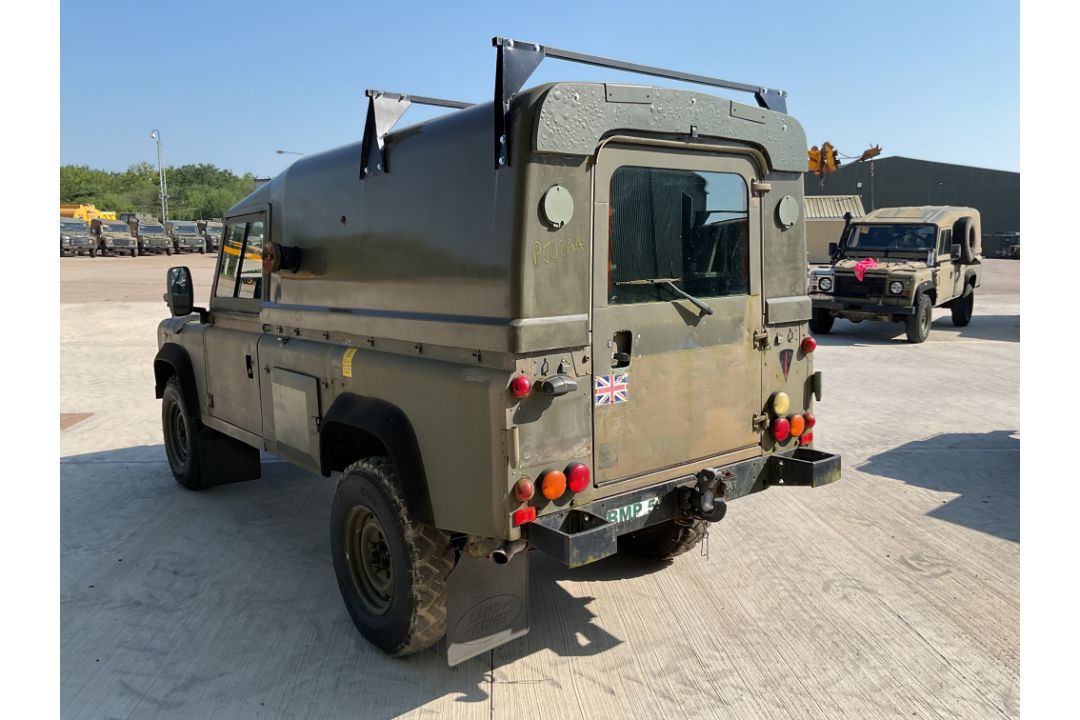 Rare Land Rover RHD 110 TUM FFR Wolf Hard Top Winter/Water, Direct from UK MOD - Image 24 of 35