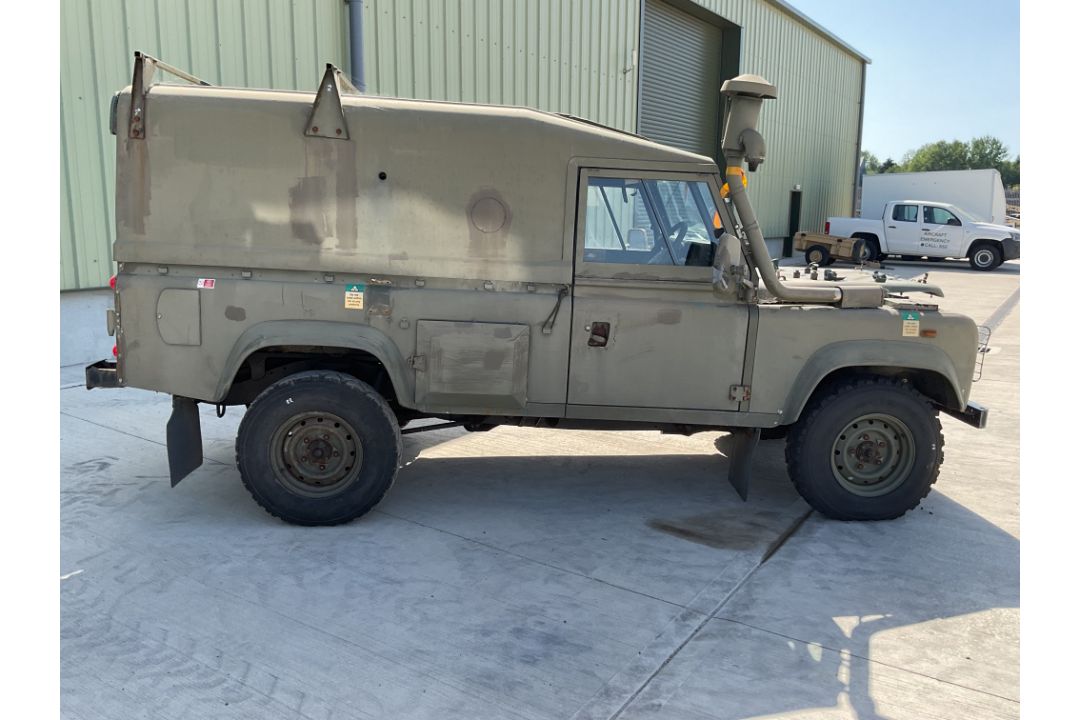 Rare Land Rover RHD 110 TUM FFR Wolf Hard Top Winter/Water, Direct from UK MOD - Image 2 of 35