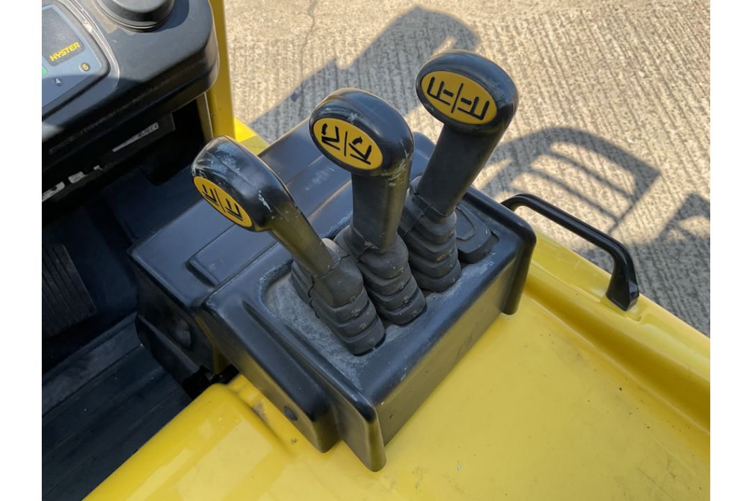 Hyster J2.00 XM-717 ACX 2 Tonne Electric Forklift c/w Duplex Mast, Side Shift and Charger - Image 15 of 26