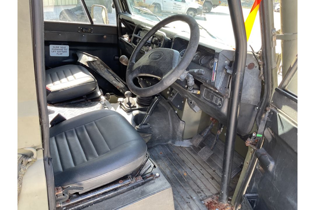 Rare Land Rover RHD 110 TUM FFR Wolf Hard Top Winter/Water, Direct from UK MOD - Image 25 of 35