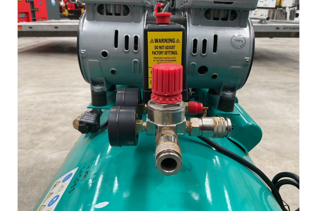 New Unused Schmelzer S800x3-200 Workshop Air Compressor - Image 4 of 7