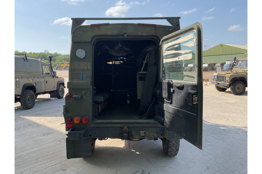 Rare Land Rover RHD 110 TUM FFR Wolf Hard Top Winter/Water, Direct from UK MOD - Image 17 of 34