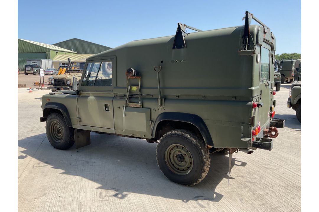 Rare Land Rover RHD 110 TUM FFR Wolf Hard Top Winter/Water, Direct from UK MOD - Image 17 of 35
