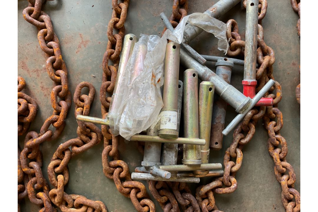 20x Recovery Chains and HD Trailer / Tractor Pins, from MOD - Image 2 of 3