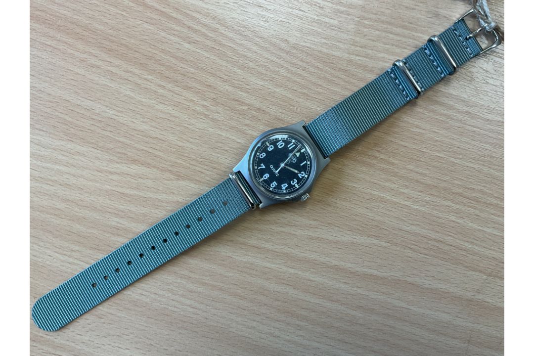 CWC W10 British Army Service Watch, Sn° 7261, Date 1998, from MOD - Image 2 of 4