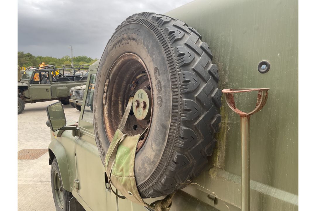 Rare Land Rover RHD 110 TUM Wolf Hard Top Winter/Water, Direct from UK MOD - Image 15 of 36