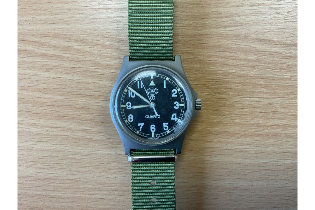 CWC W10 British Army Service Watch, Nato Marks, Sn° 6383 Date 1998, Small Chip in Glass, from MOD - Image 1 of 4