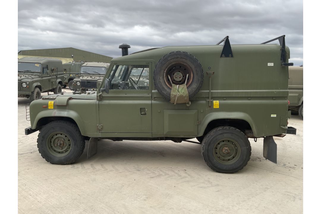 Rare Land Rover RHD 110 TUM Wolf Hard Top Winter/Water, Direct from UK MOD - Image 10 of 36