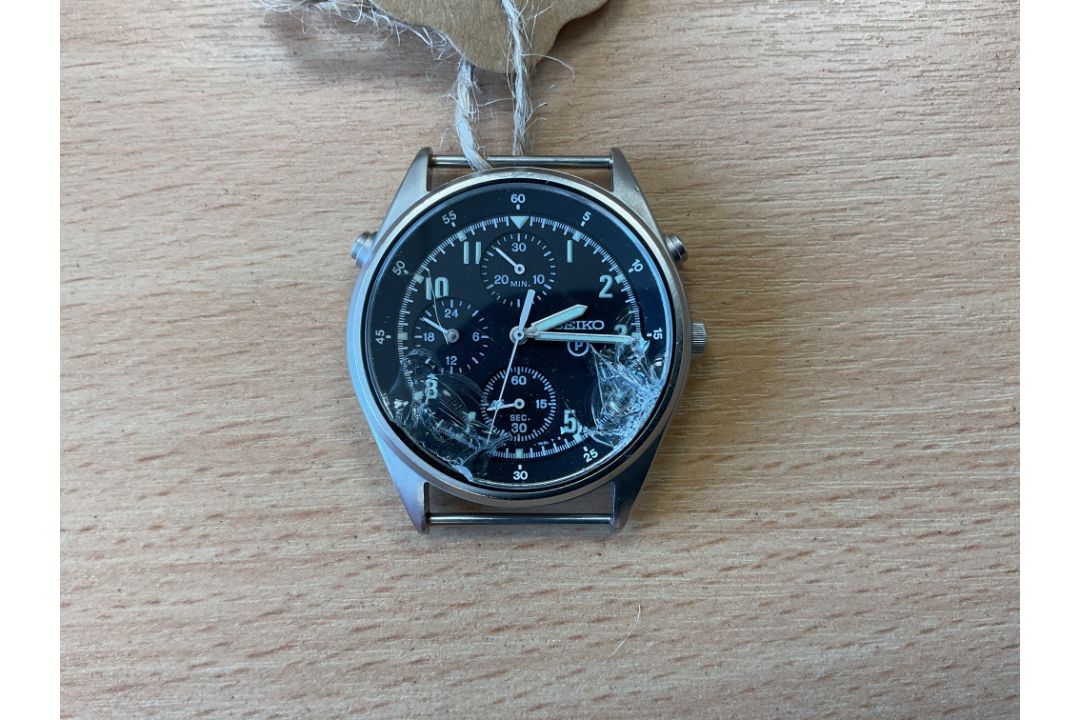 Seiko Gen 2 Pilots Chrono, Date 1995, Glass Cracked, from MOD - Image 1 of 4