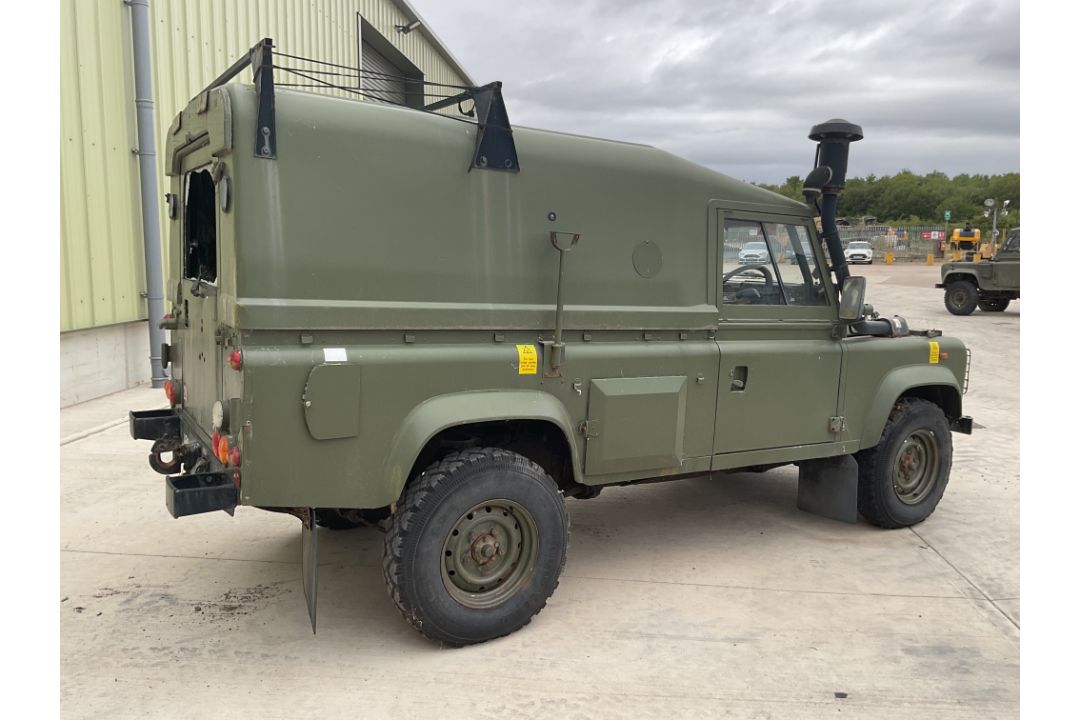 Rare Land Rover RHD 110 TUM Wolf Hard Top Winter/Water, Direct from UK MOD - Image 18 of 36