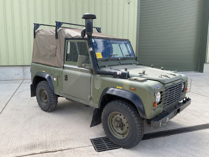 Rare Land Rover RHD 90 TUL Wolf Soft Top Winter/Water, Direct from UK MOD