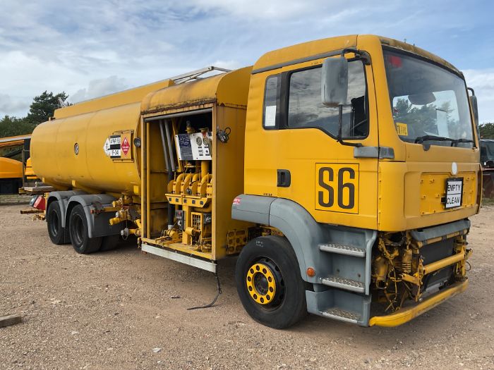 MAN 20000L LCAR Aircraft Refueller, Direct from UK MOD