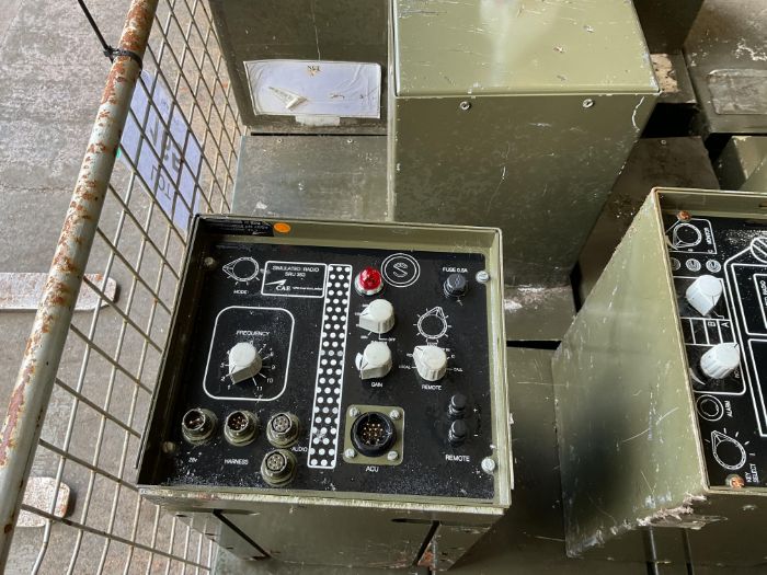 1x Stillage of 33x Clansman SRU 353 etc Training Radio Sets (Land Rovers etc), from MOD
