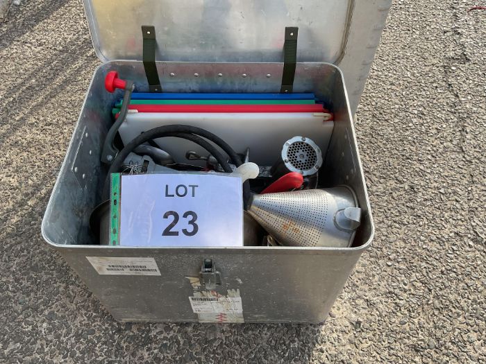 1x Unissued Case Of Field Cooking/ Chefs Equipment & Chefs Tools, From Mod