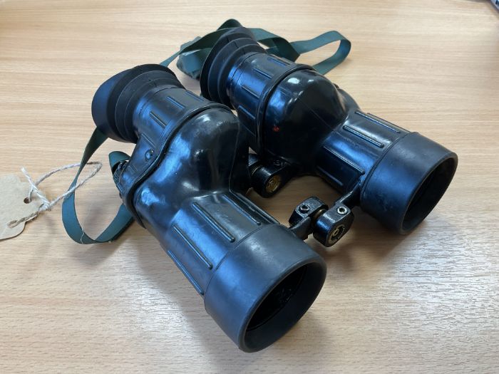 1x Pair of V.Nice British Army Avimo L12A1 7x42 Self Focusing Binos c/w Filters, Strap etc