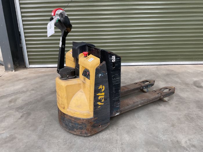 2020 Yale MP16 1600Kg Electric Pallet Truck